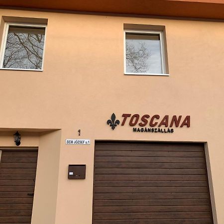 Toscana 4 데브레첸 외부 사진